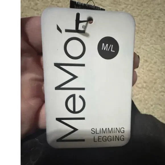 5/$25 NWT Snakeskin Print Black Leggings Size M/L - Picture 9 of 9